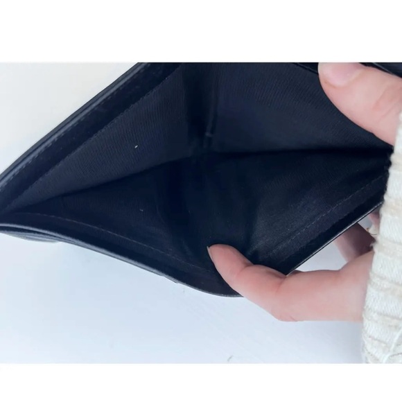 PRADA Black Spazzaloto Leather
Compact Bi-Fold
Zip Around Wallet, authen… - Picture 7 of 12